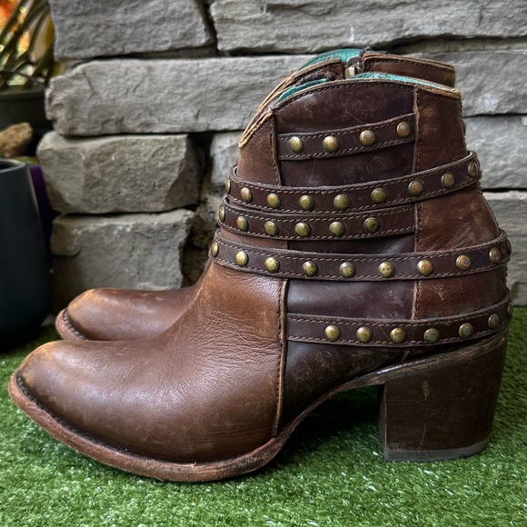 Corral Shoes - Corral Brown leather Studded Women’s Ankle Boots
